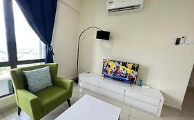 Arc Austin Hill Apartment